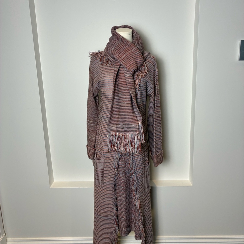 VINTAGE Knit SET OF  Skirt and cardigan and scarf in Pink and Gray Blend knit